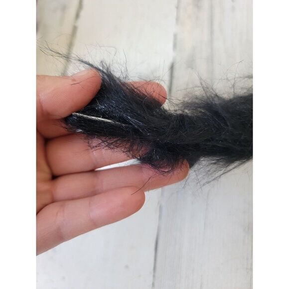 Large fuzzy tarantula spider Halloween scary pop decor - Picture 6 of 14